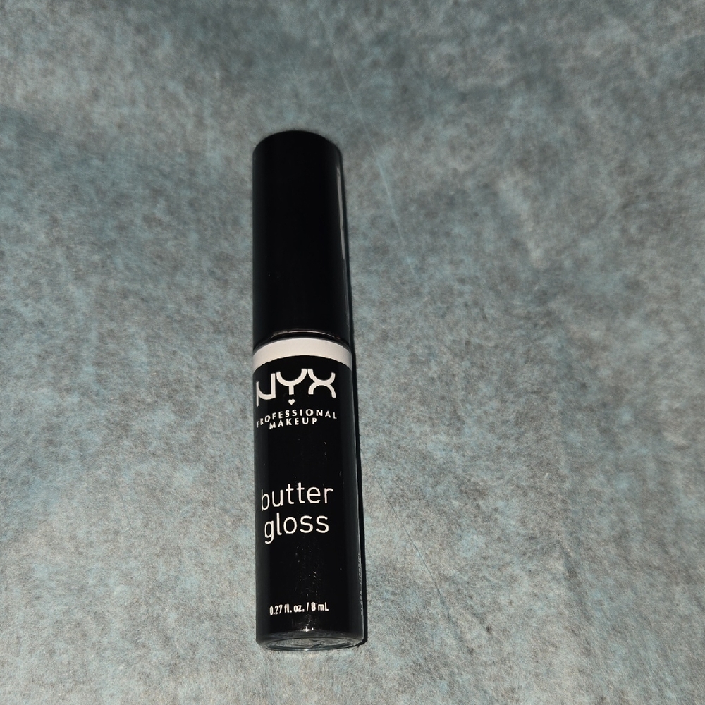 NYX Butter Gloss - Sleek Black